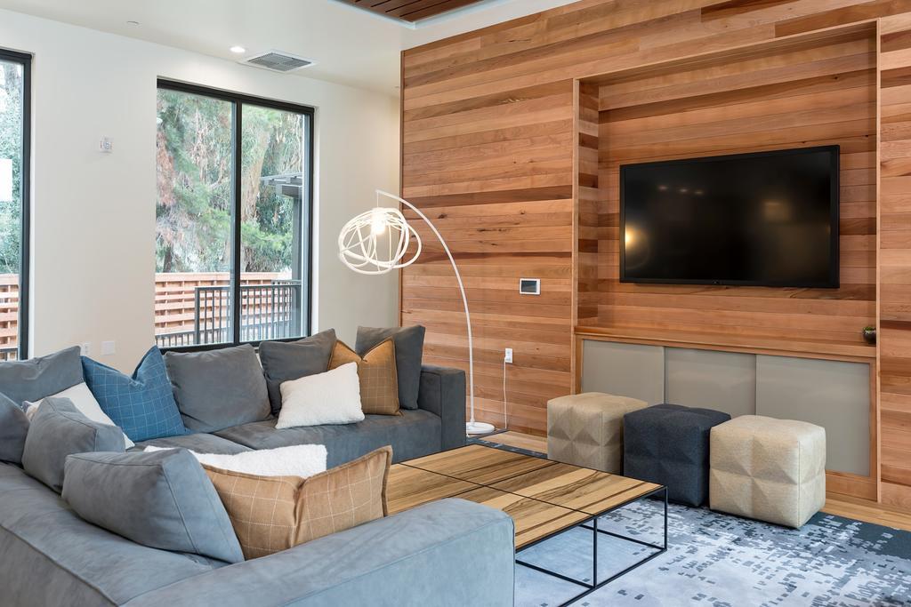 Global Luxury Suites At Downtown Mountain View Exterior photo