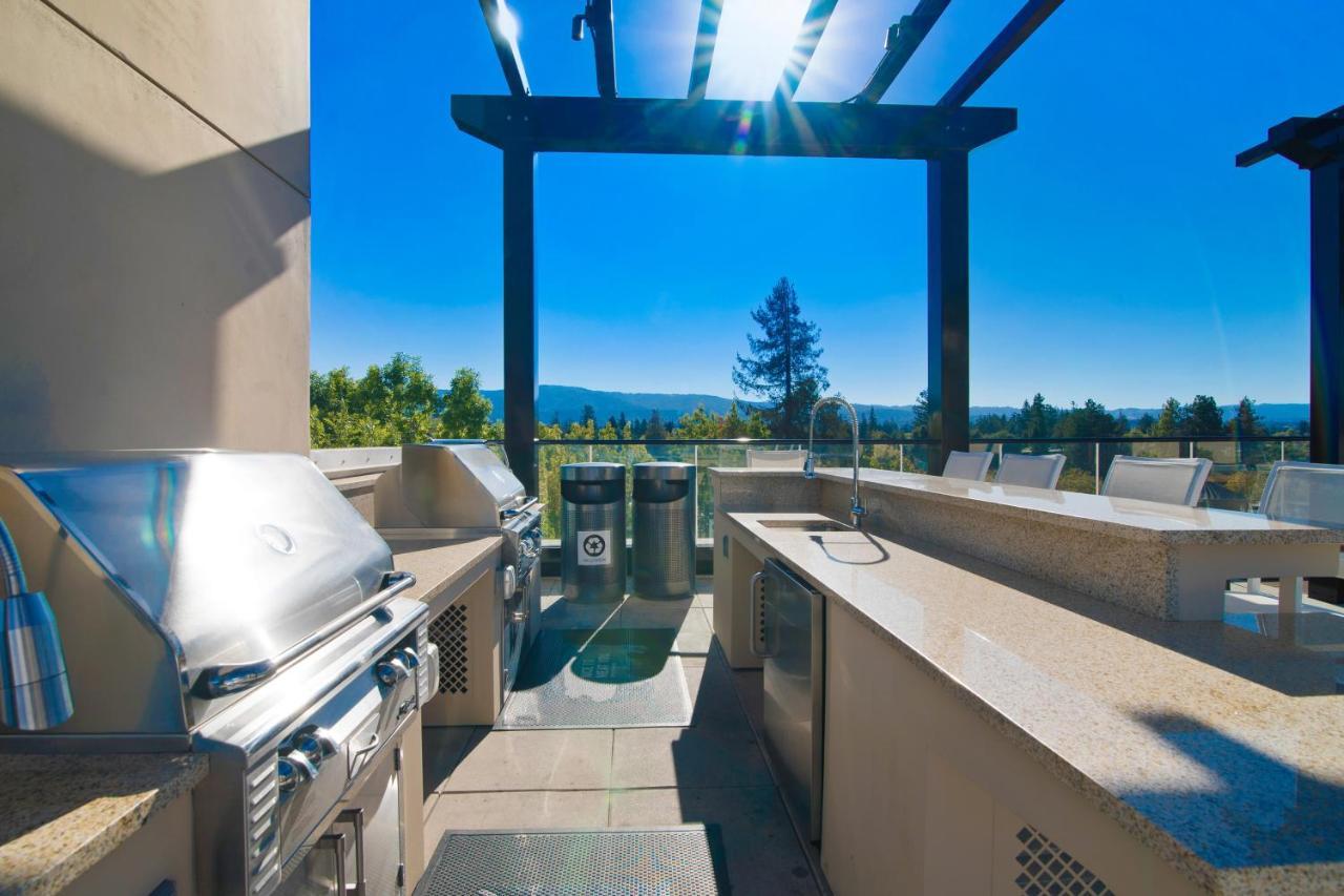 Global Luxury Suites At Downtown Mountain View Exterior photo